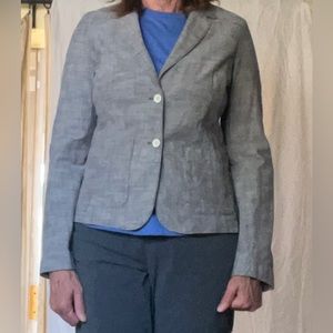 Grey fitted button jacket